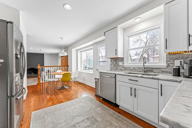 $4,500 | 1213 Selwyn Lane, Buffalo Grove, IL 60089