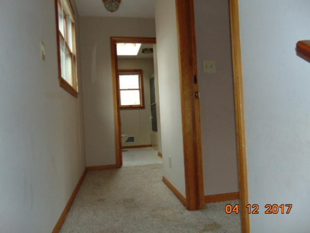 6446 South Walker Road Fruitport, MI 49415 - Photo 15 of 36 Upstairs hallway