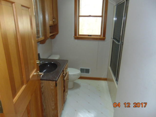 6446 South Walker Road Fruitport, MI 49415 - Photo 16 of 36 Full bath up