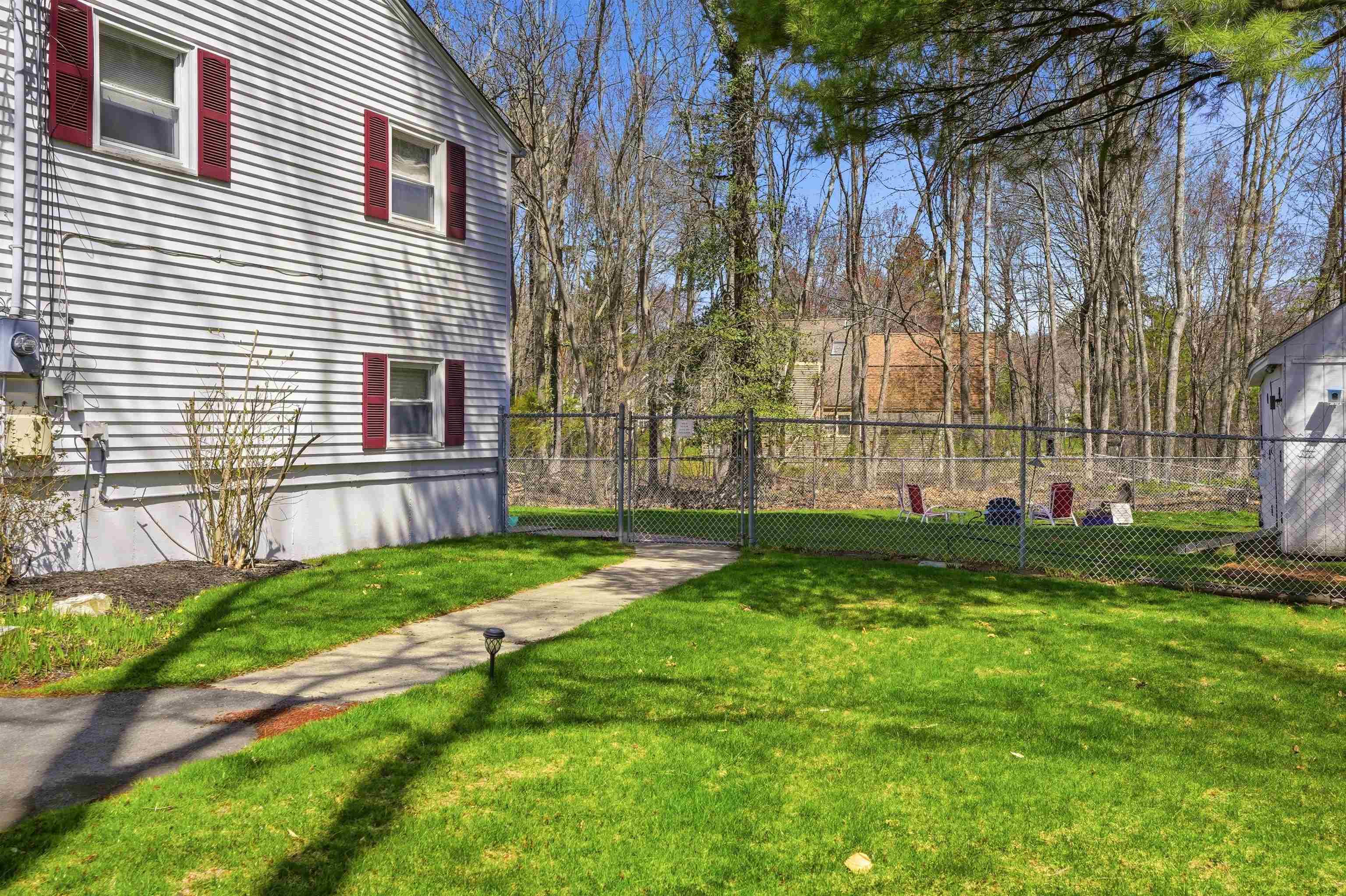 8 Old Coach Road Salem, NH 03079 - Photo 31 of 36 Gallery Image 31