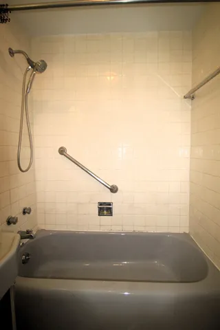 $1,450 | 220 North Kenilworth Avenue, Unit 3, Oak Park, IL 60302