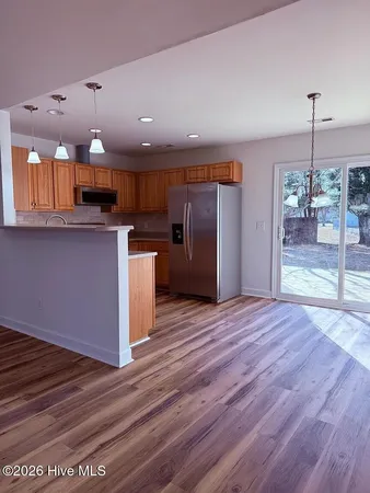 $2,000 | 7420 Whitney Drive, Wilmington, NC 28411