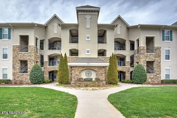 $1,750 | 545 Rarity Bay Parkway, Unit 102, Vonore, TN 37885