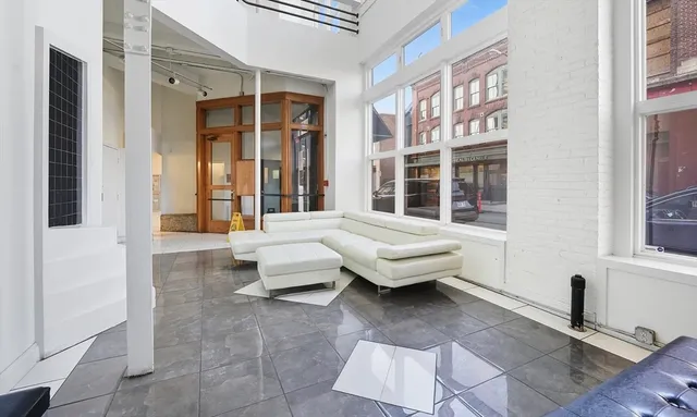 $1,775 | 15 Park Street, Unit 201, Springfield, MA 01103