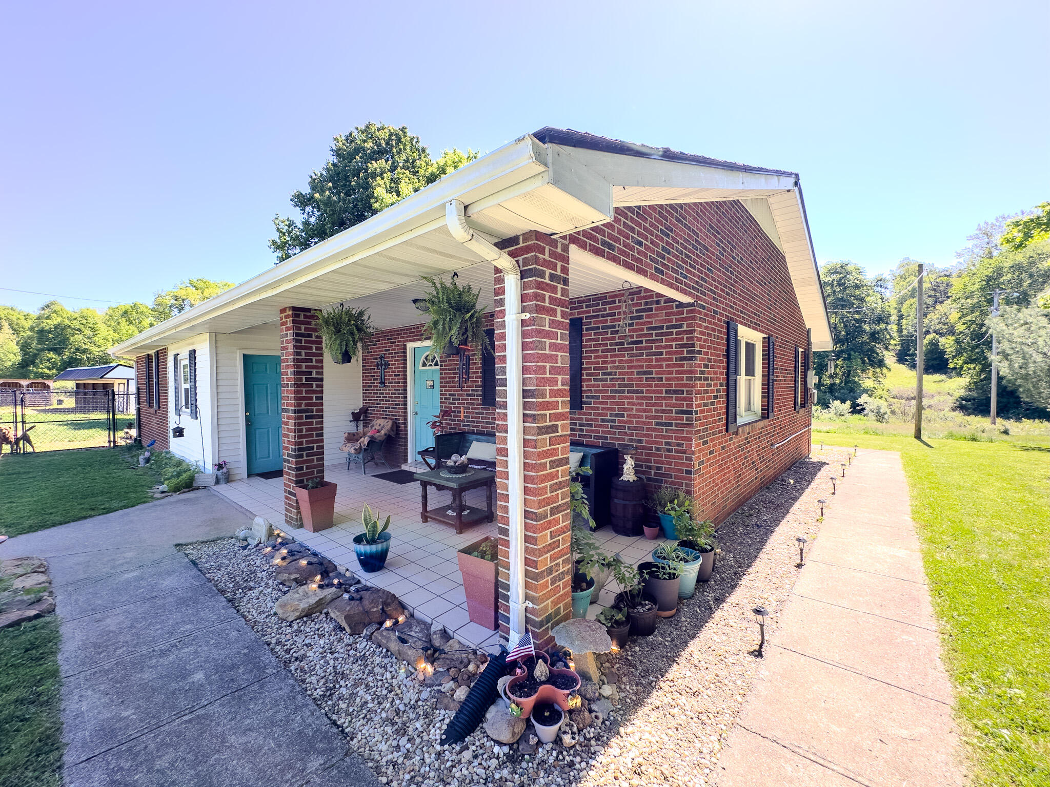 2481 McCammon Ridge Road McKee, KY 40447 - Photo 8 of 62 c0160a93-4c8a-4b5a-aa87-dc1d7abc327f