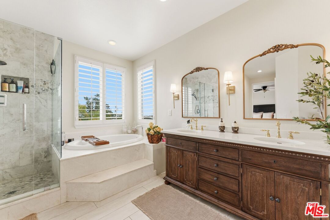 11564 Apulia Court Porter Ranch, CA 91326 - Photo 31 of 52