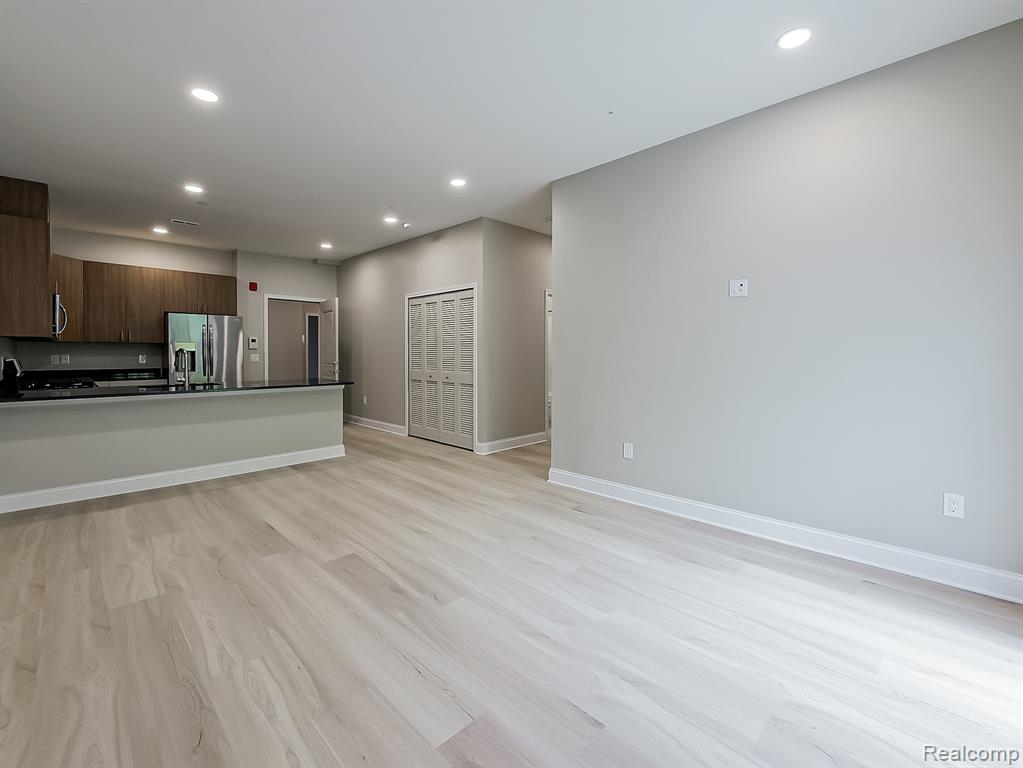 31480 Warren Road, Unit 303 Westland, MI 48185 - Photo 7 of 29