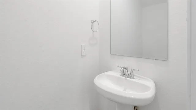 $263,990 | 213 Arbor Creek Drive, Euless, TX 76039