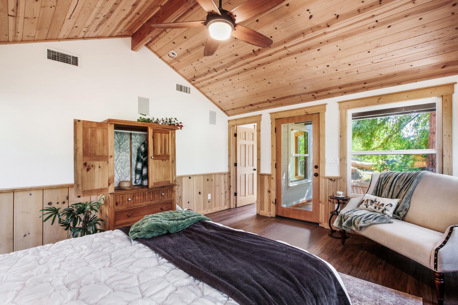 9256 Horseshoe Bar Road Loomis, CA 95650 - Photo 19 of 54