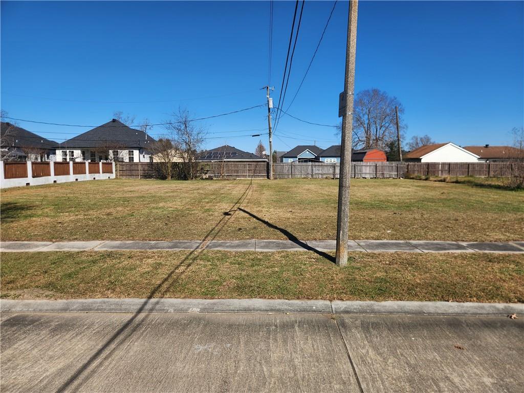 209 Genet Drive Arabi, LA 70032 - Photo 2 of 7