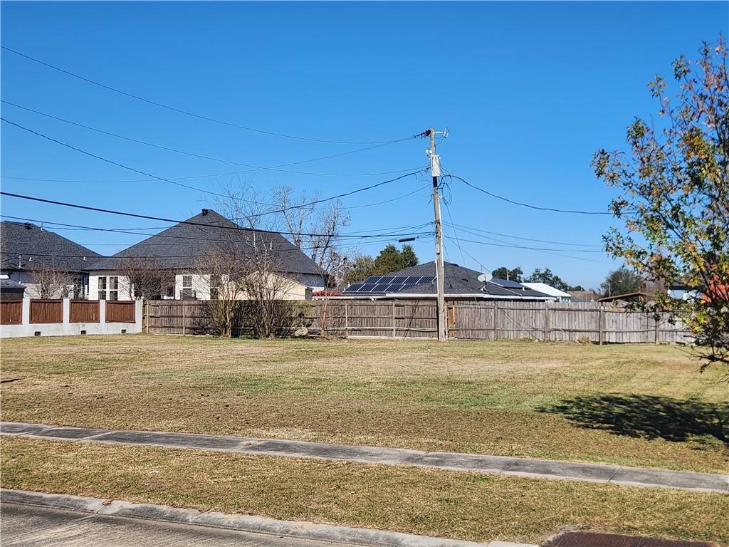 209 Genet Drive Arabi, LA 70032 - Photo 3 of 7