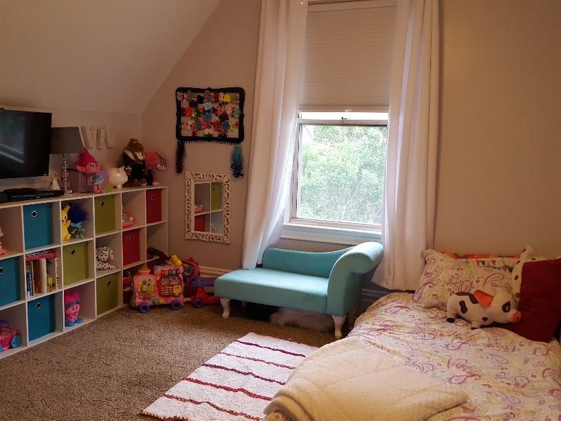 160 Hinkel Road Pittsburgh, PA 15229 - Photo 12 of 20 Gallery Image 12