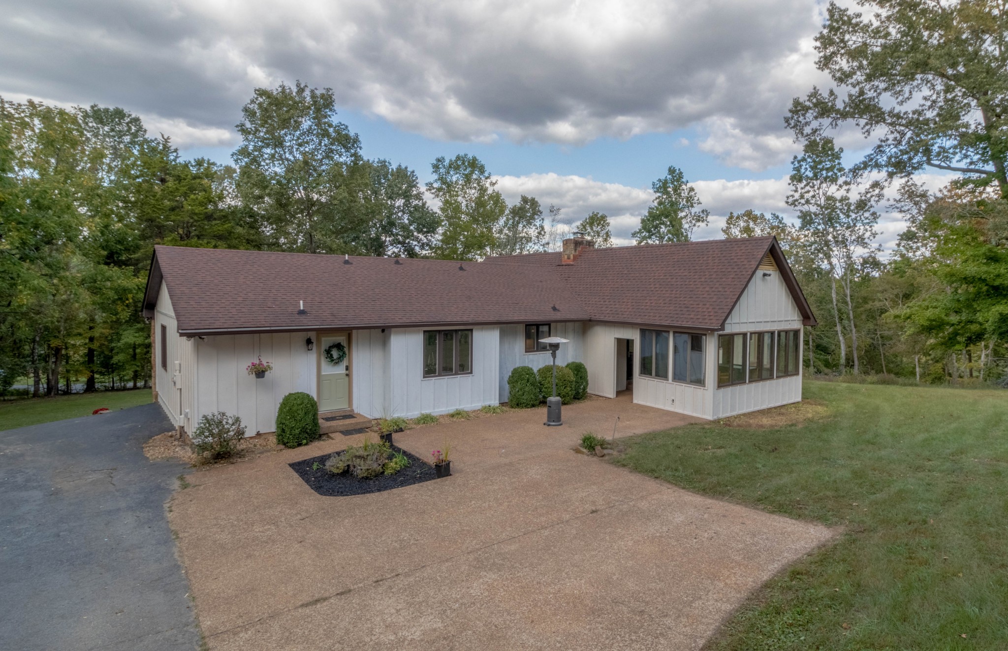 1667 Walter Road Clarksville, TN 37043 - Photo 38 of 38 Gallery Image 38