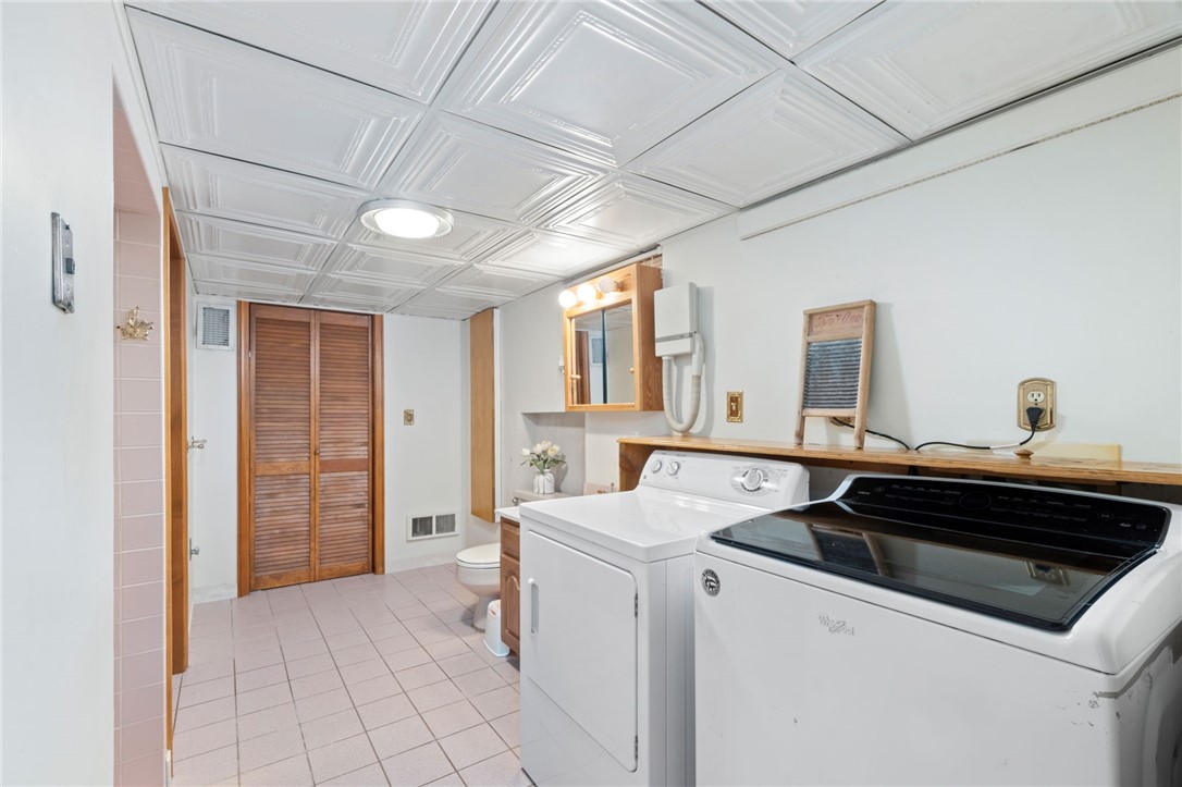 219 Irving Road Warwick, RI 02888 - Photo 40 of 49 Gallery Image 40