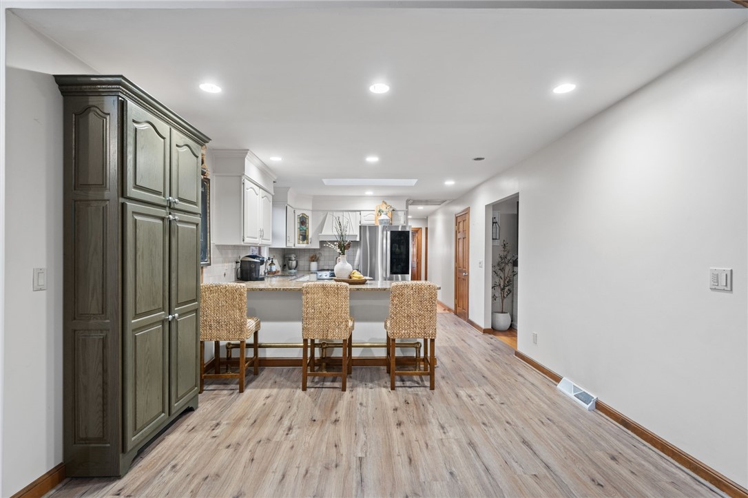 219 Irving Road Warwick, RI 02888 - Photo 9 of 49 Gallery Image 9