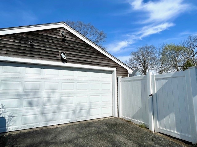 41 Felsmere Avenue Pawtucket, RI 02861 - Photo 6 of 34