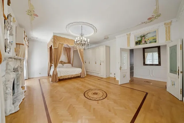 $8,480,000 | 15360 Karl Avenue, Monte Sereno, CA 95030