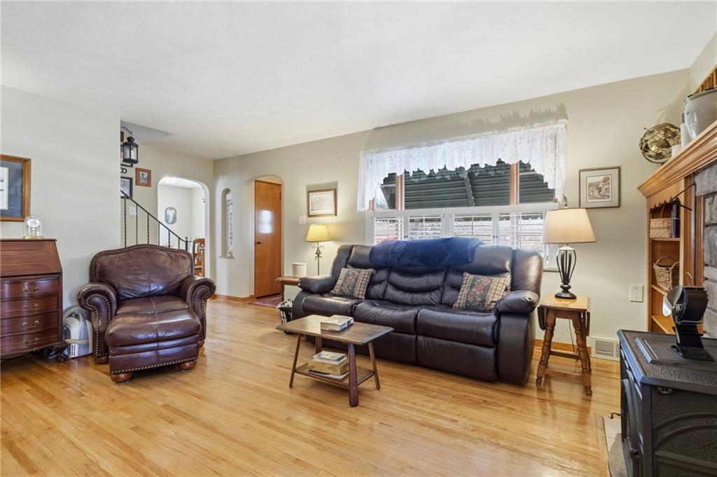 509 Brownstown Road Irwin, PA 15642 - Photo 14 of 47