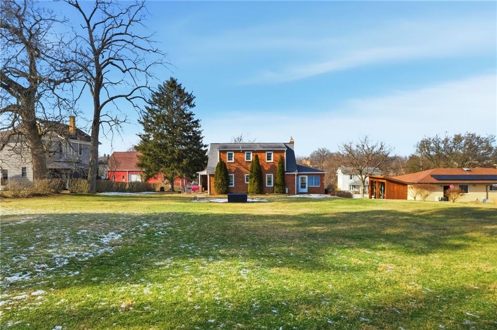 509 Brownstown Road Irwin, PA 15642 - Photo 5 of 47