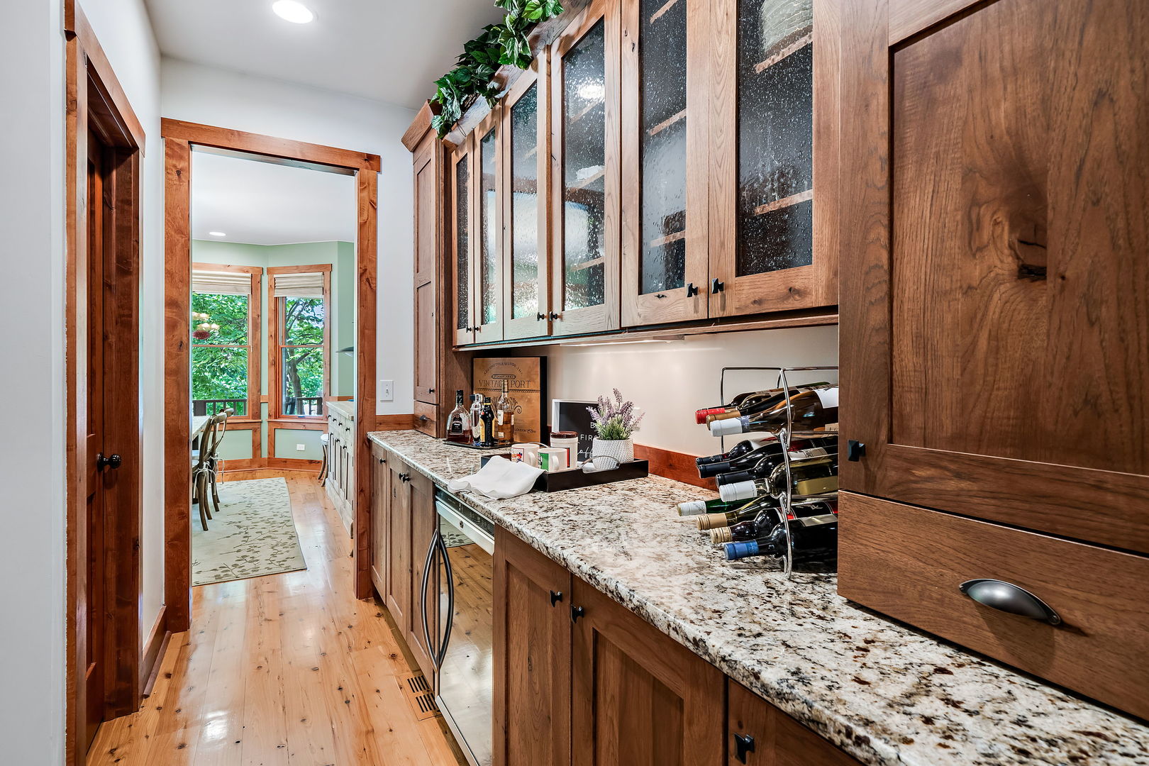 4511 Cumnor Road Downers Grove, IL 60515 - Photo 14 of 42 a kitchen with sink and cabinets