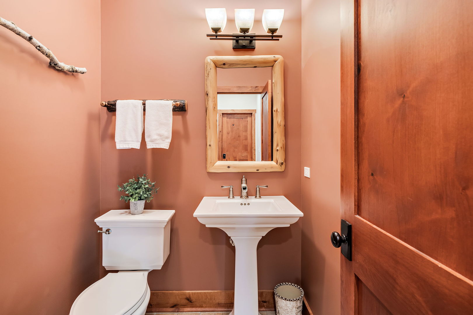 4511 Cumnor Road Downers Grove, IL 60515 - Photo 22 of 42 a bathroom with a sink mirror and toilet