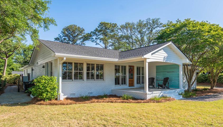 1259 Harbor View Road Charleston, SC 29412 - Photo 4 of 26 20260421205612982352000000-o