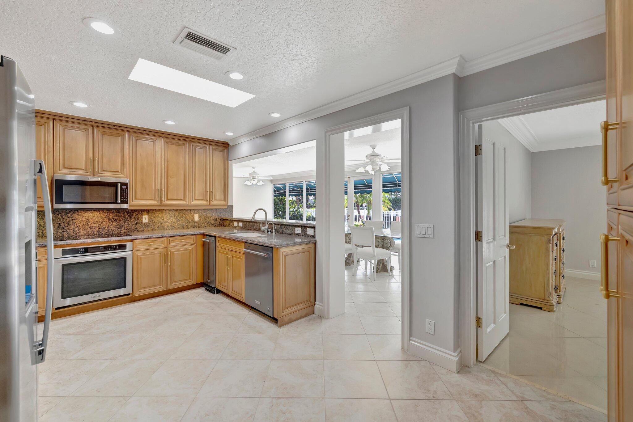 3851 Northeast 27th Avenue Lighthouse Point, FL 33064 - Photo 23 of 78 19-web-or-mls-A699A9467
