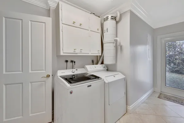 $2,240,000 | 3851 Northeast 27th Avenue, Lighthouse Point, FL 33064