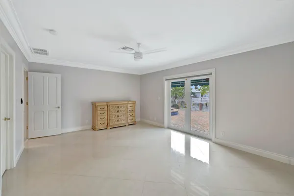 $2,240,000 | 3851 Northeast 27th Avenue, Lighthouse Point, FL 33064