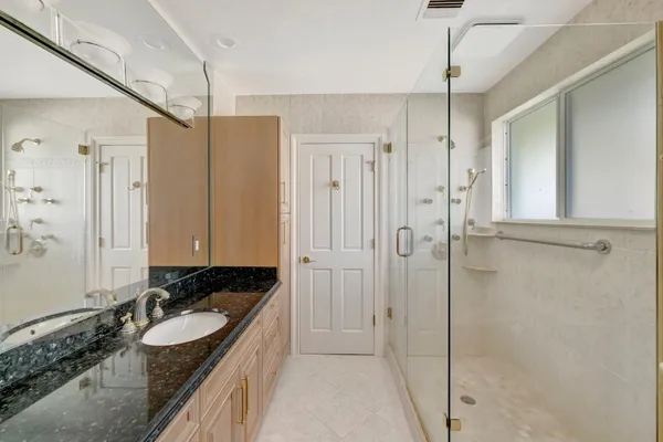 $2,240,000 | 3851 Northeast 27th Avenue, Lighthouse Point, FL 33064