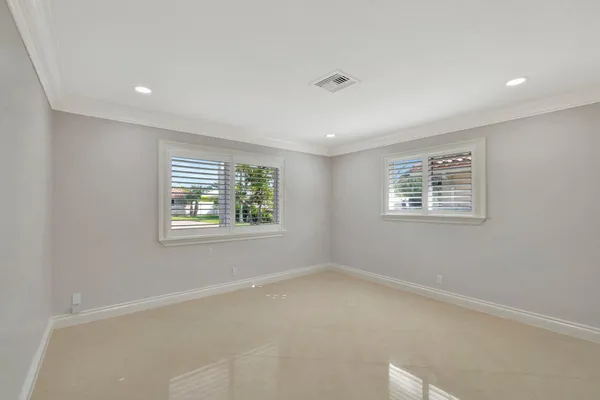 $2,240,000 | 3851 Northeast 27th Avenue, Lighthouse Point, FL 33064