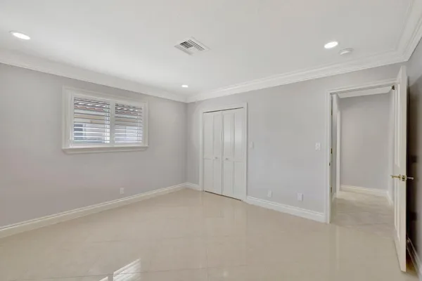 $2,240,000 | 3851 Northeast 27th Avenue, Lighthouse Point, FL 33064
