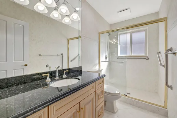 $2,240,000 | 3851 Northeast 27th Avenue, Lighthouse Point, FL 33064
