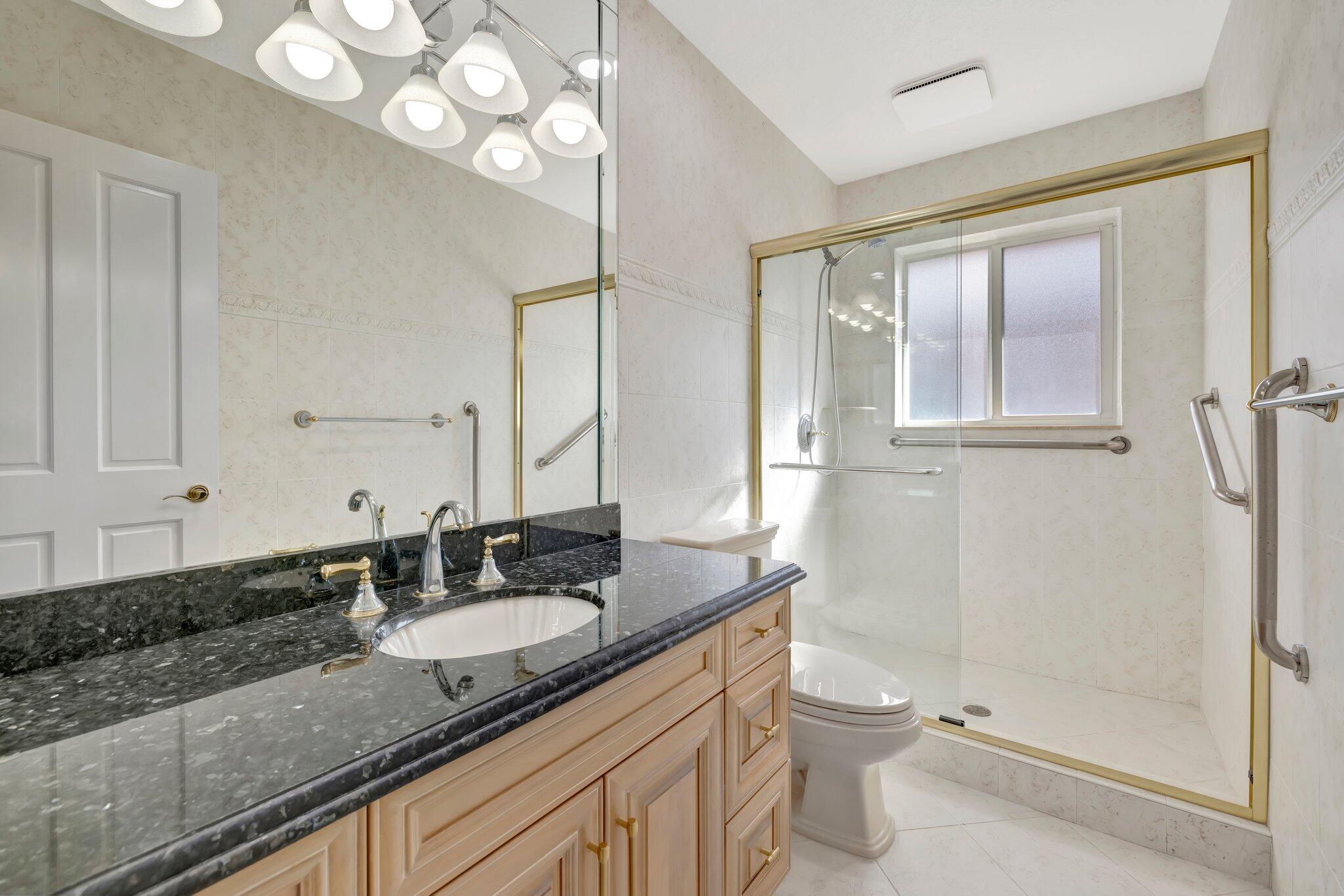 3851 Northeast 27th Avenue Lighthouse Point, FL 33064 - Photo 40 of 78 36-web-or-mls-A699A9782