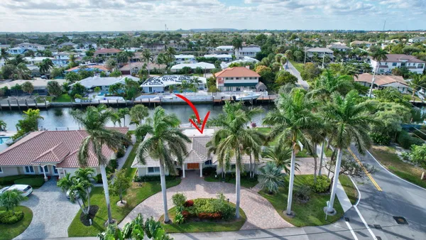 $2,240,000 | 3851 Northeast 27th Avenue, Lighthouse Point, FL 33064
