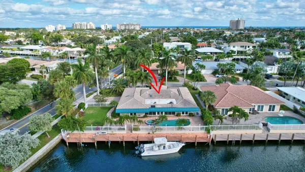 $2,240,000 | 3851 Northeast 27th Avenue, Lighthouse Point, FL 33064