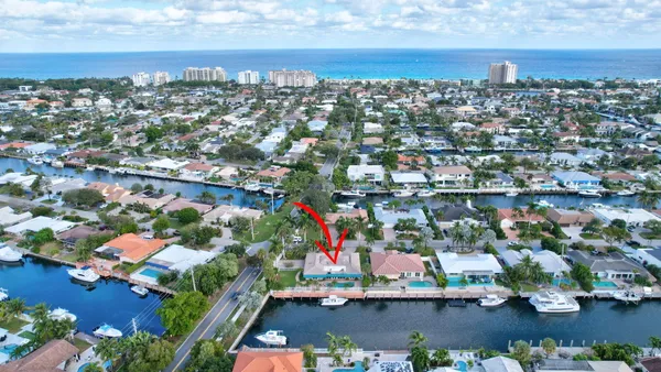 $2,240,000 | 3851 Northeast 27th Avenue, Lighthouse Point, FL 33064