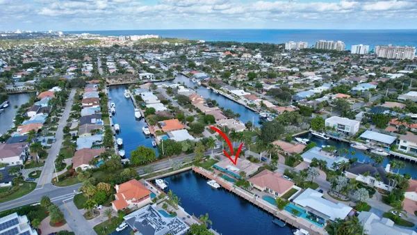 $2,240,000 | 3851 Northeast 27th Avenue, Lighthouse Point, FL 33064