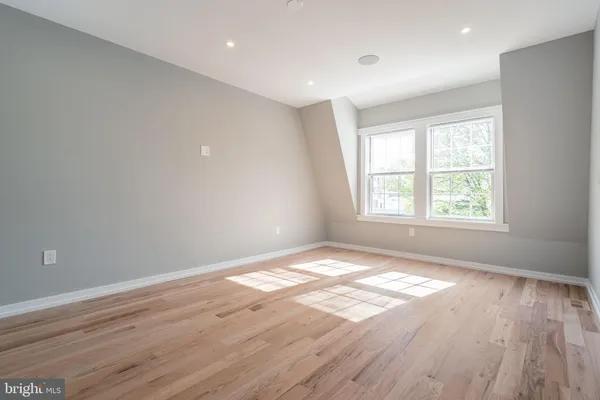 $5,800 | 624 South 26th Street, Philadelphia, PA 19146