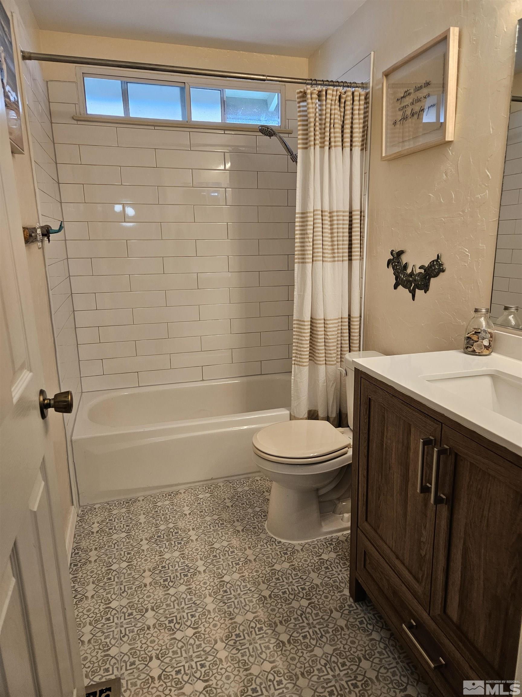 4190 Spring Drive Reno, NV 89502 - Photo 4 of 40 Photo 4