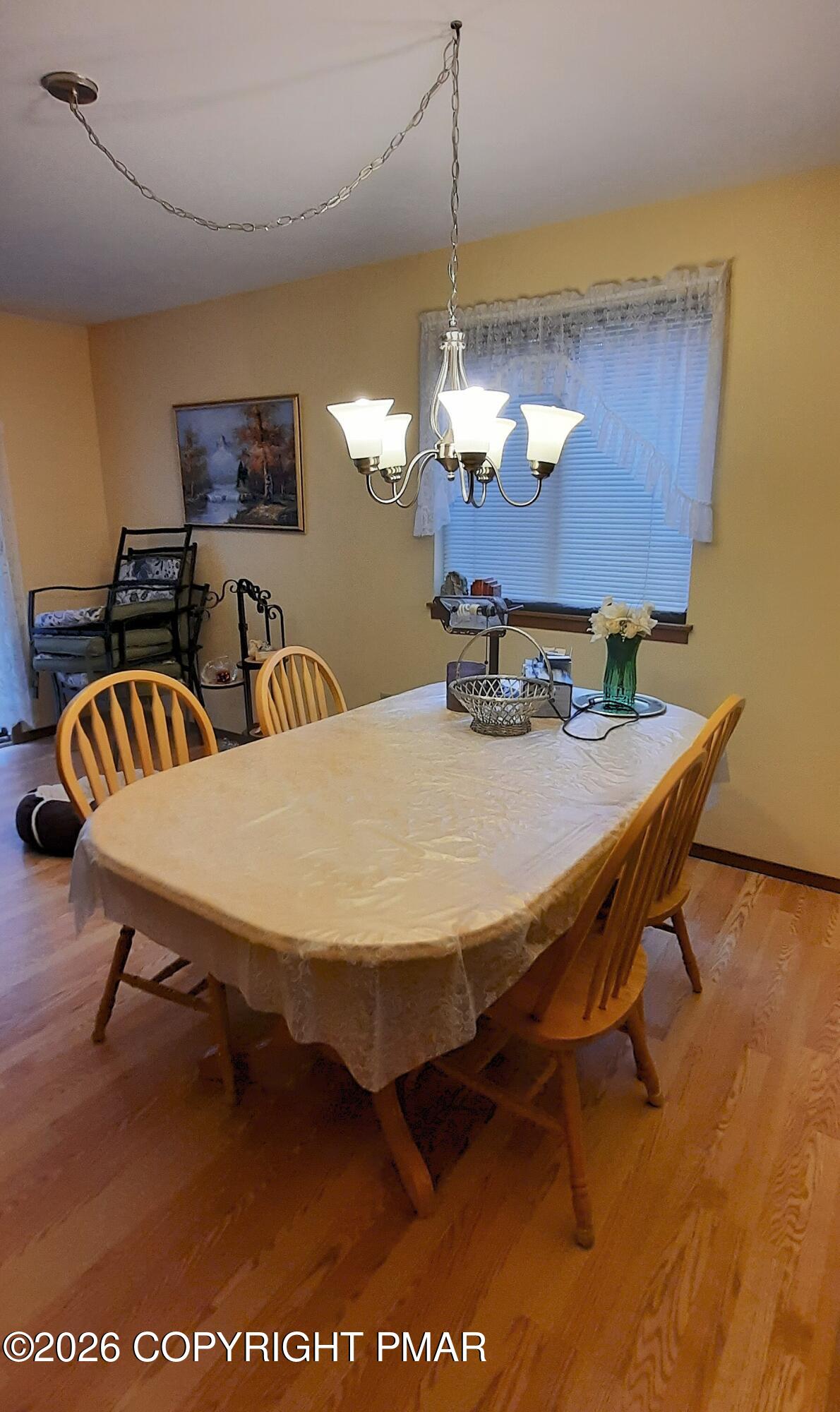 409 Tudor Court Bushkill, PA 18324 - Photo 5 of 16 Dining room