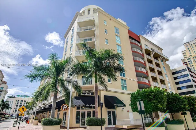 $2,300 | 7280 Southwest 90th Street, Unit 609, Miami, FL 33156