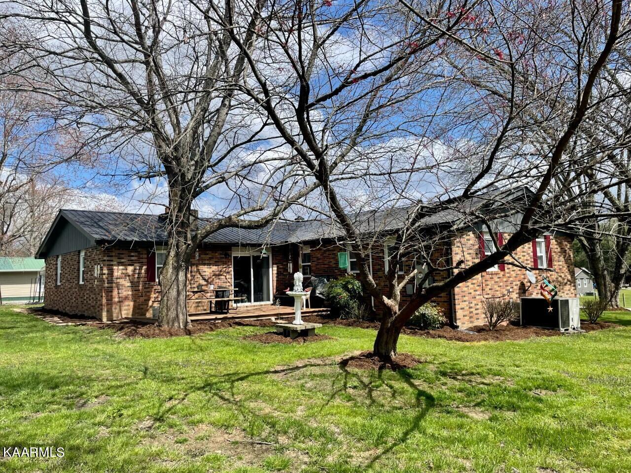 111 Guffey Lane Jamestown, TN 38556 - Photo 6 of 38 6
