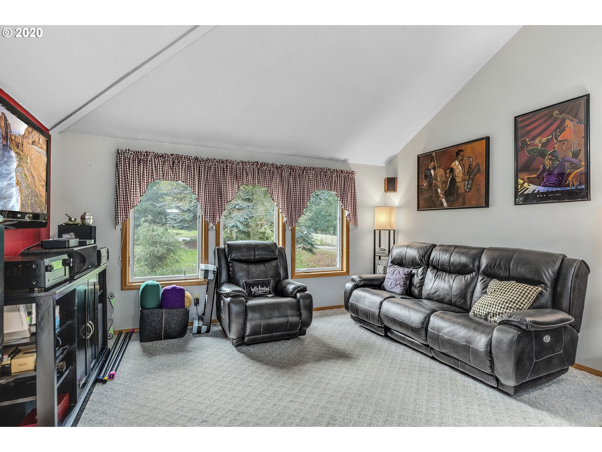 17221 South Outlook Road Oregon City, OR 97045 - Photo 5 of 32
