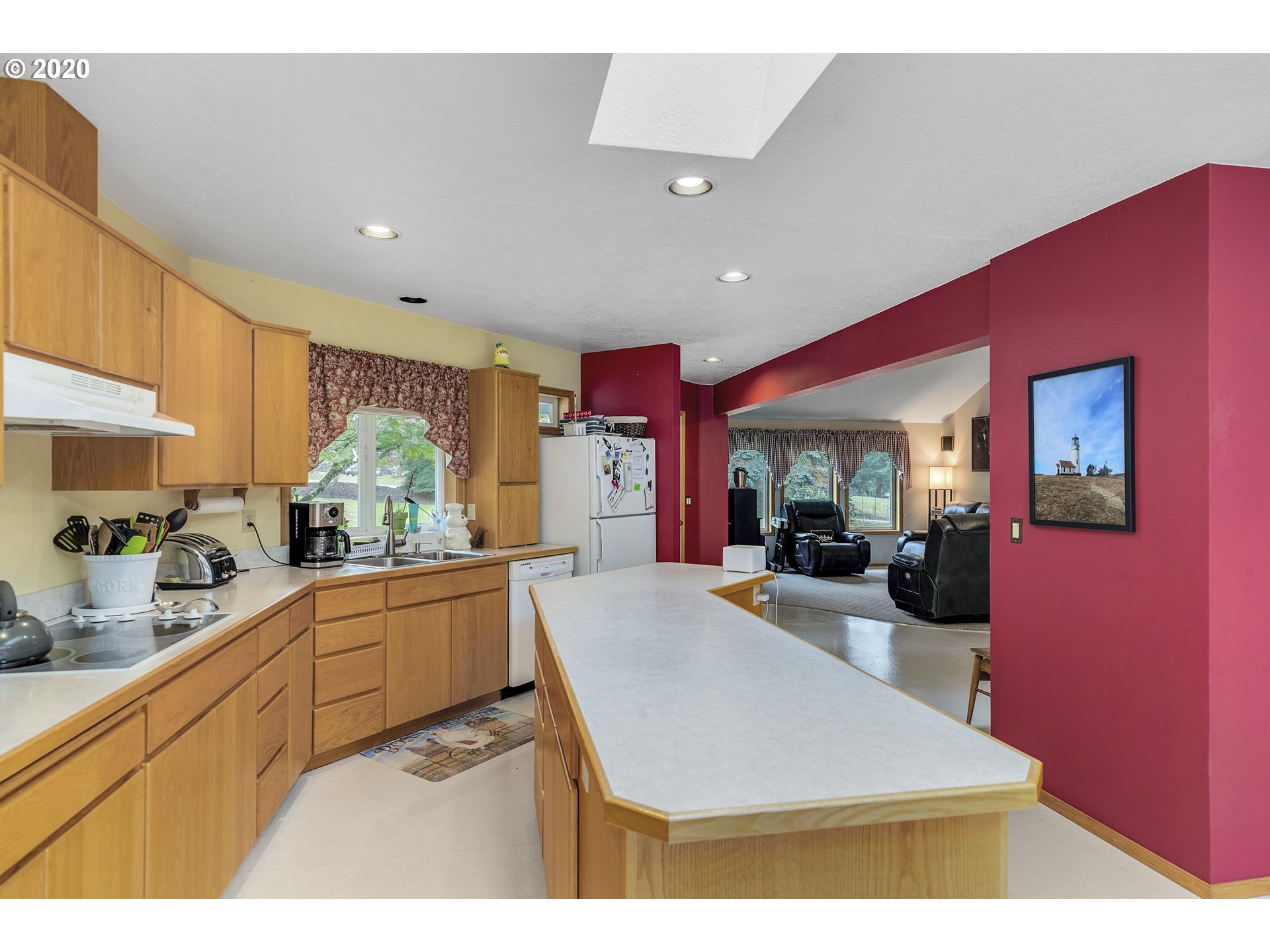 17221 South Outlook Road Oregon City, OR 97045 - Photo 9 of 32