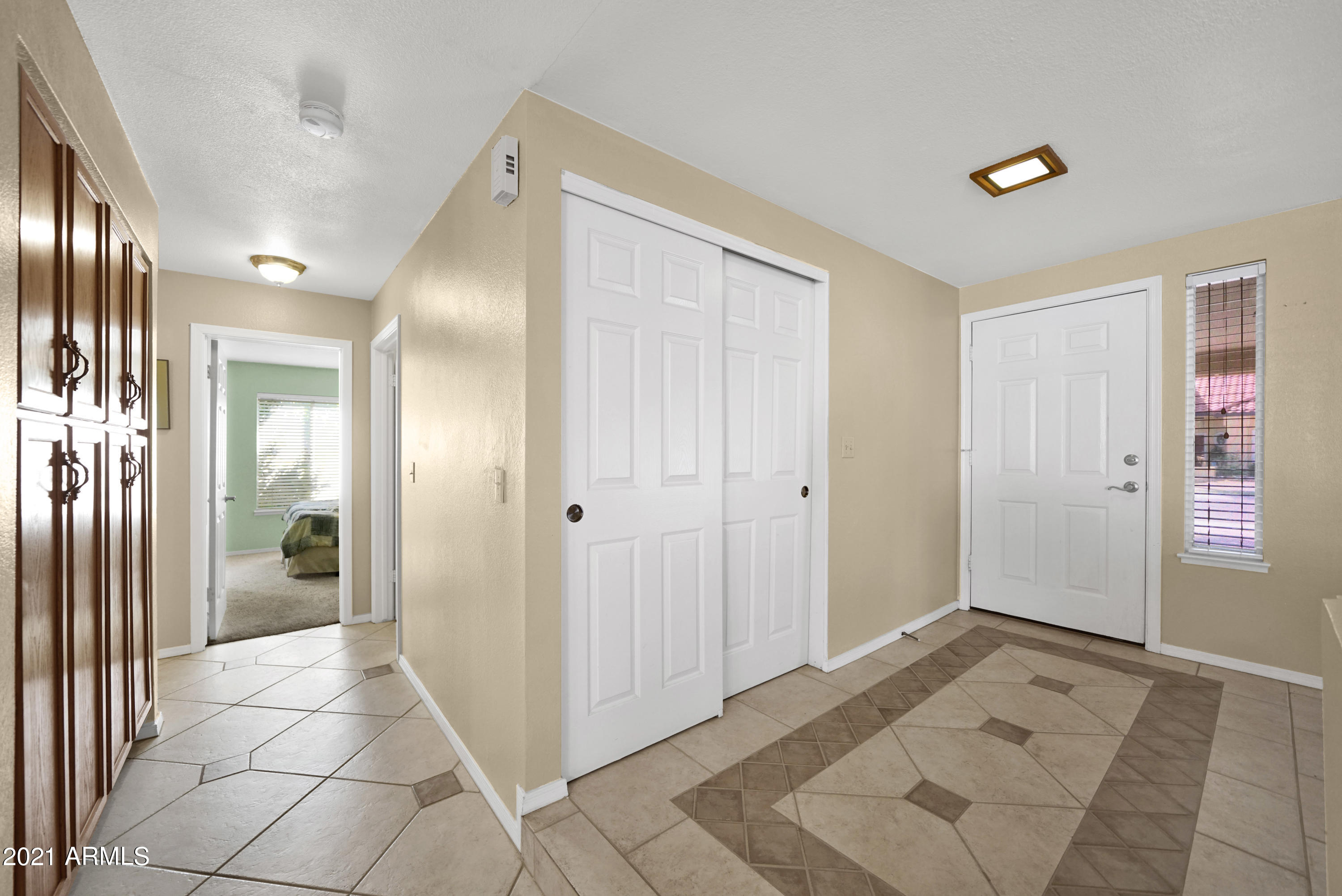 1826 East Redfield Road Phoenix, AZ 85022 - Photo 3 of 34 Entry