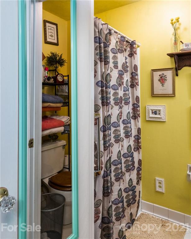10900 Flat Iron Road Charlotte, NC 28226 - Photo 25 of 44 a view of a walk in closet