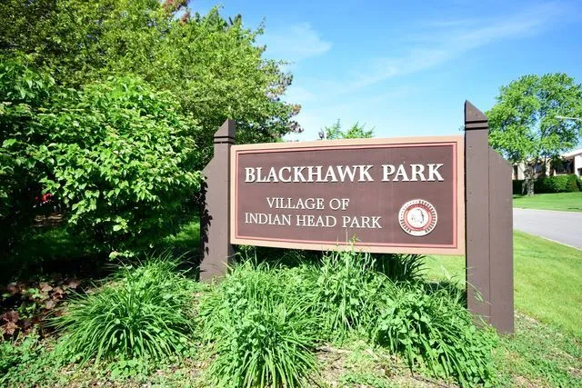 $375,000 | 170 Cascade Drive, Indian Head Park, IL 60525