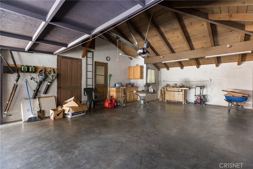 10610 Walnut Drive Shadow Hills, CA 91040 - Photo 39 of 50 a view of a room with gym equipment