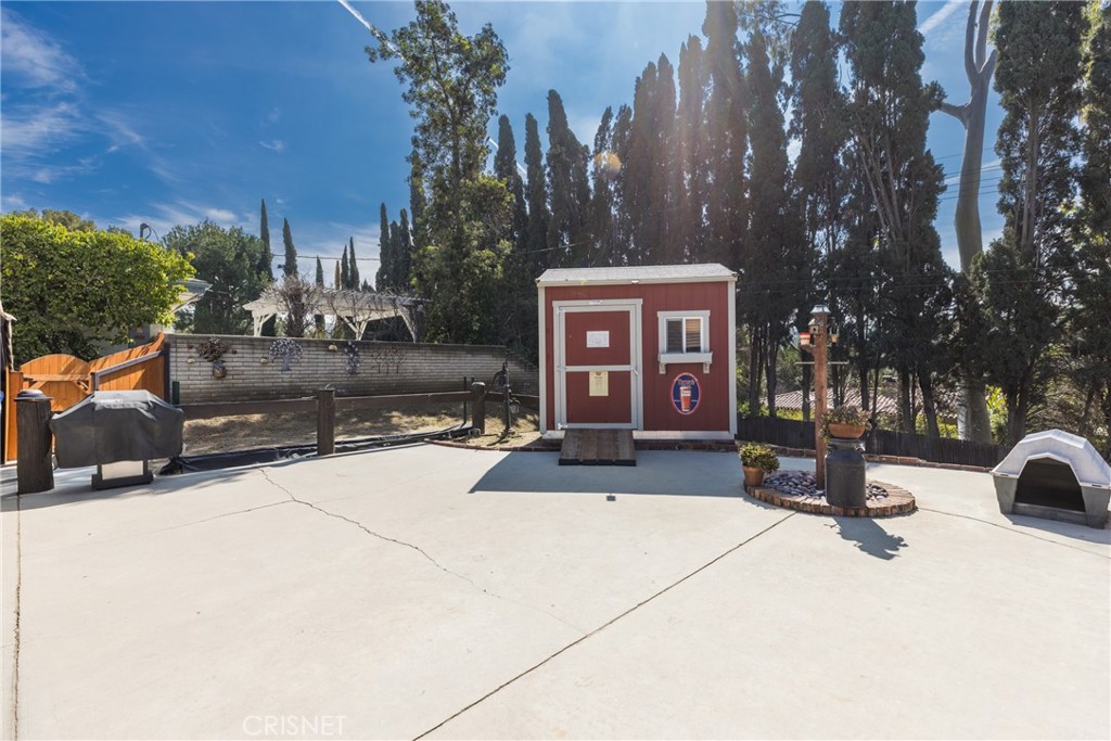 10610 Walnut Drive Shadow Hills, CA 91040 - Photo 41 of 50